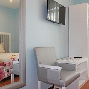 Kamer met een Queen Size Bed